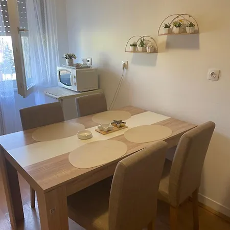 Centar Апартаменты Titel